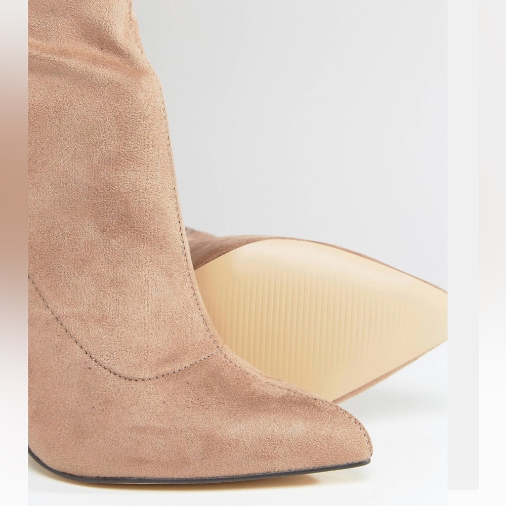 Over The Knee Stretch Boot - Picture 4 of 9